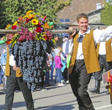 Stuttgart, Almanya-30 Eylül 2018: bira festivali, şenlikli pr