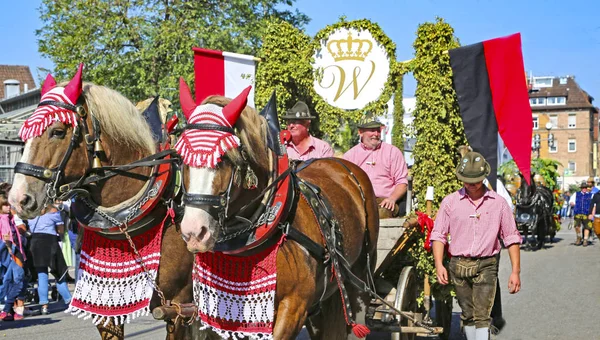 Stuttgart, Německo-30., 2018: pivní festival, sváteční PR — Stock fotografie