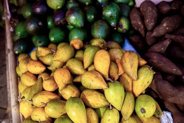 Frutta su legno . — Foto Stock