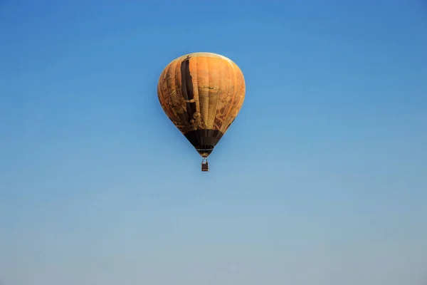 Ballong Den Blå Himlen Med Solljus Sommaren — Stockfoto
