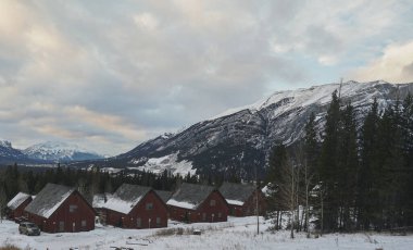  Kanada, BANFF yakınlarındaki dağlara yakın bir kış tatili.