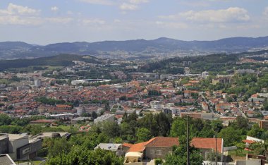 Guimaraes Mount Penha Kuzey Portekiz üzerinden şehir görüntüsü