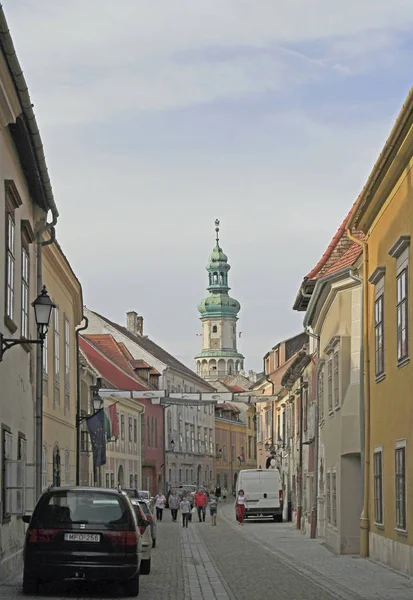 Sopron Hungary May 2018 People Walking Street View Fire Tower — Stock Photo, Image