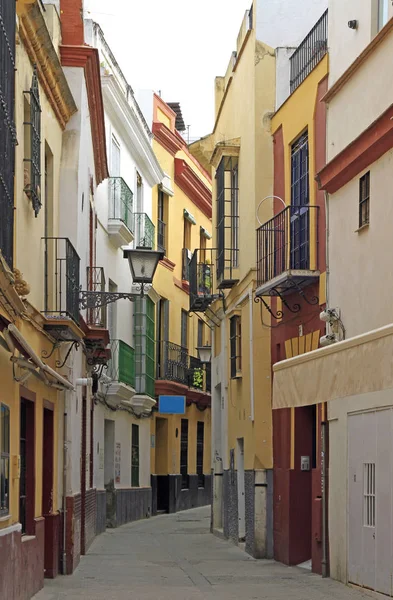 Rua Estreita Cidade Velha Sevilha Espanha — Fotografia de Stock
