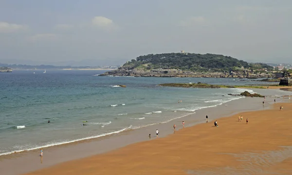 Santander Spanien Mai 2018 Menschen Ruhen Küste Der Spanischen Stadt — Stockfoto