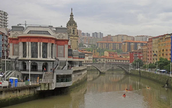 Nábřeží Řeky Nervion Španělském Městě Bilbao — Stock fotografie