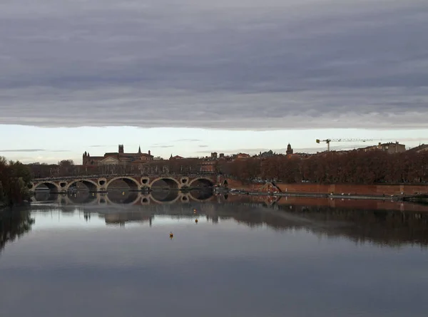 Ribeira Rio Garonne Cidade Francesa Toulouse — Fotografia de Stock
