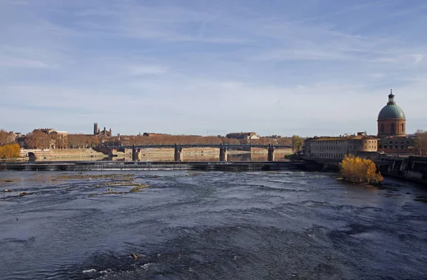 Nehir Garonne Içinde Riverside Fransız Şehir Toulouse — Stok fotoğraf