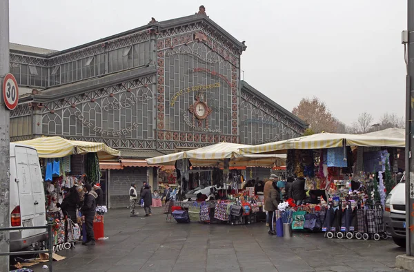 Porta Palazzo est le plus ancien marché fermier de Turin — Photo