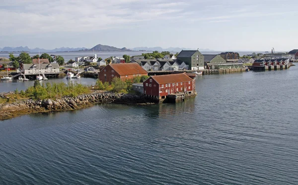 Panoramisch uitzicht op de kust bij Svolvaer — Stockfoto