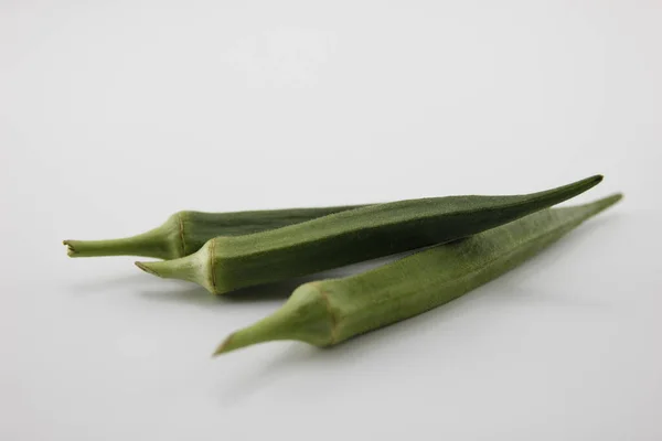 Okra Posto Uno Sfondo Bianco — Foto Stock