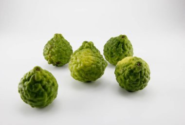 Bergamot beyaz arka plana yerleştirildi.