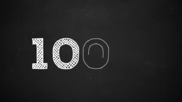 Ruční kresba symbolu 100 procent s bílou křídou na tabuli — Stock video