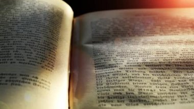 eski kitap animasyon kadar kapatın