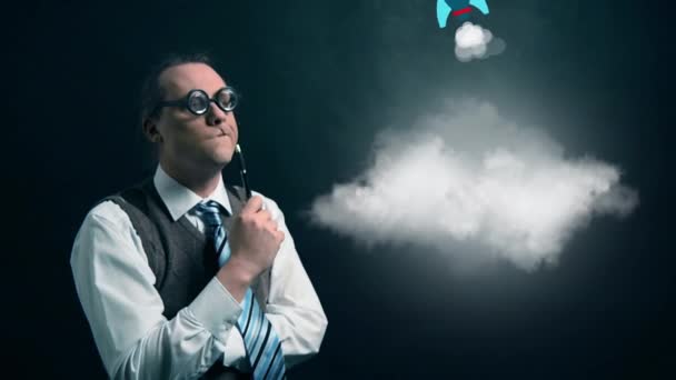Grappige nerd of geek op zoek naar flying cloud met roterende raket pictogram — Stockvideo