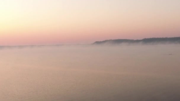 Vue aérienne d'un hélicoptère volant pendant un magnifique coucher de soleil en Allemagne — Video