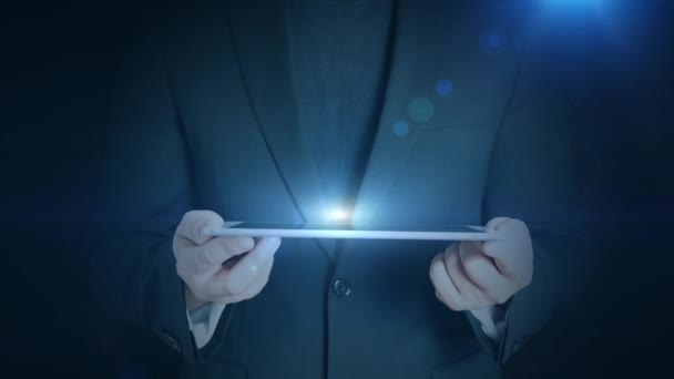 Business Man Holding Tablet Hologramm Hud Projectie Stellar Lumen Cryptogeld — Stockvideo