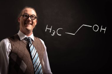 Profesör Propanol n-propanol el yapımı kimyasal formülü sunan