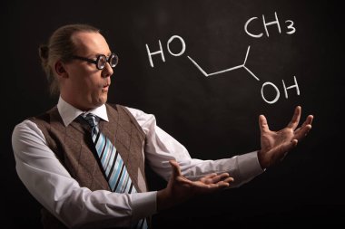 Profesör propilen glikol el yapımı kimyasal formülü sunan -1,2