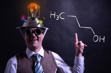 Nerd n-butanol 1-butanol el yapımı kimyasal formülü sunan