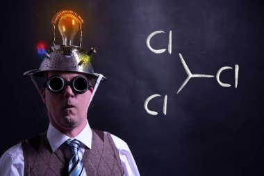 Nerd triklorometan kloroform el yapımı kimyasal formülü sunan