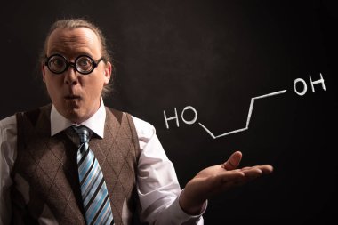 Profesör propilen glikol el yapımı kimyasal formülü sunan -1,3