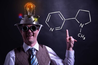 Nerd formik Nikotin handdrawn kimyasal formülü sunan