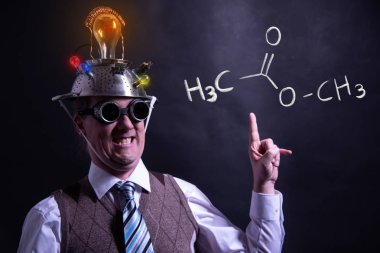 Nerd formik metil asetat el yapımı kimyasal formülü sunan