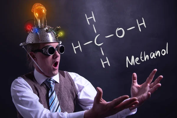 Nerd bemutató Handdrawn kémiai képlet a hangyasav metanol — Stock Fotó