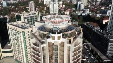 Sochi. Rusya - 07 Kasım 2018. İskenderiye Feneri konut ev. Havadan görünümü