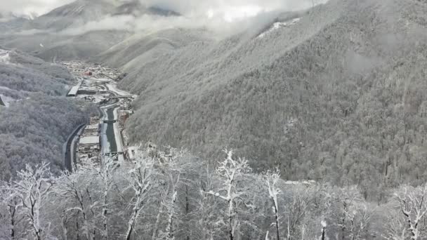 Sochi Ryssland Januari 2018 Linbanan Järnväg Skidorten Sotji Roza Khutor — Stockvideo