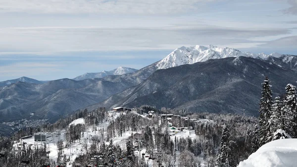 Panorama Del Complejo Combinado Esquí Biatlón Resort Montaña Laura Gazprom —  Fotos de Stock