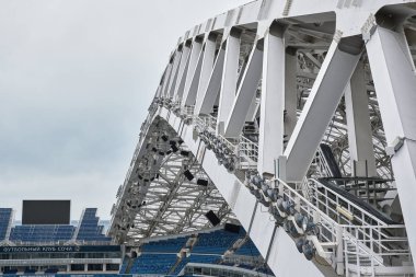 Stadyum inşaat unsurları. Stadyum çatı inşaatı.