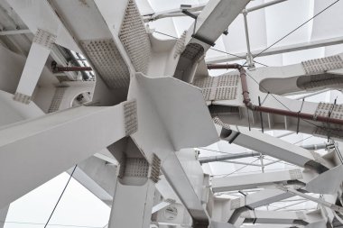 Stadyum inşaat unsurları. Stadyum çatı inşaatı.