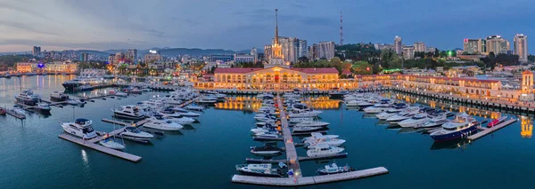 Deniz istasyonu - İstasyonu karmaşık bağlantı noktası, Sochi Soçi, Krasnodar Krayı, Rusya'nın merkezi bölgesinde. Havadan görünümü