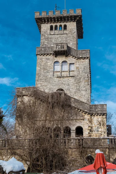 Sochi Rússia Fevereiro 2016 Torre Observação Estilo Românico Medieval Topo — Fotografia de Stock