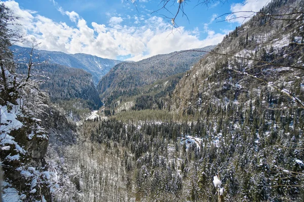 Kaukasische Berge bzyb Schlucht, Abchasien — Stockfoto