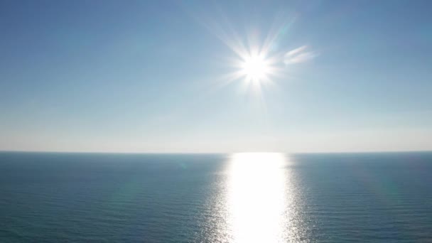 Luftdrohne Sonniger Tag Über Dem Meer Klarer Horizont Sotschi Schwarzen — Stockvideo