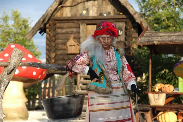 Sotschi Russland Juni 2020 Baba Jaga Sotschi Park Schauspiel Fabelhafte — Stockfoto