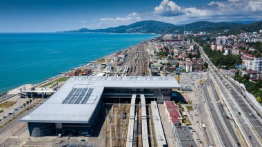 Yukarıdan hava görüntüsü. Sochi tren istasyonu, Adler. RZD. Yüksek kalite fotoğraf