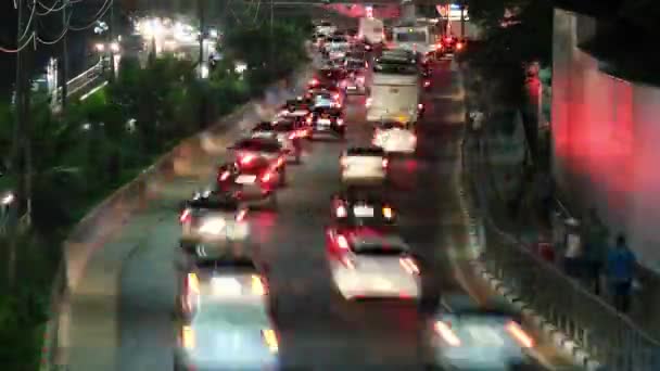 Tráfico Lapso Tiempo Por Noche Cruce Carreteras Ocupado Tráfico Lapso — Vídeos de Stock