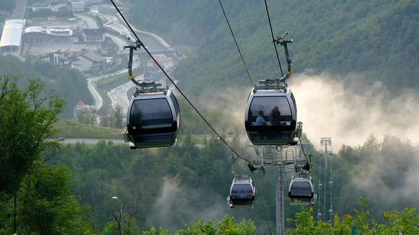 Teleférico Góndola Pico Montaña Vista Aérea Roza Khutor Con Teleférico —  Fotos de Stock