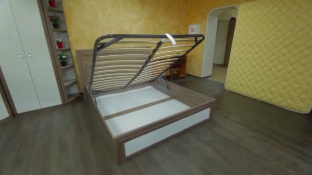 Moderne meubels voor huis in winkel — Stockvideo