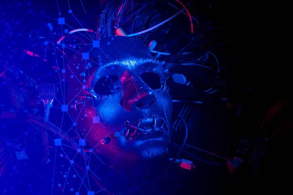 Robotermaske Gesicht mit geschäftigen elektronischen Draht in Science-Fiction-Technologie künstliche Intelligenz Netzwerkkonzept, Teufel Hacker in Sicherheit Internet-Angriff durch Viren — Stockbild Robotermaske Gesicht Mit Geschäftigen Elektronischen Draht Science Fiction Technologie Künstliche — Stockfoto