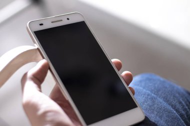 sosyal ağ teknolojisi için cep telefonu ile işadamı