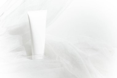 Kumaş Tekstil, yüz köpük temizleyici, Güneş kremi ve vücut losyonu, krem beyazlatma, Güzellik Spa makyaj moda ve kozmetik, tüp ürün paketi mockup konteyner tasarım