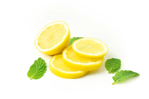 Żółty Owoc Cytrynowy Zielonym Mięty Liść Białym Tle — Zdjęcie stockowe