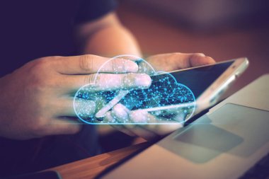 bulut depolama, kahve dükkanında bilgisayar dizüstü bilgisayar ile işadamı akıllı telefon uygulaması, online sosyal ağ bağlantı kavramı, veri derin öğrenme, ai sistemi, hacker güvenlik gizlilik