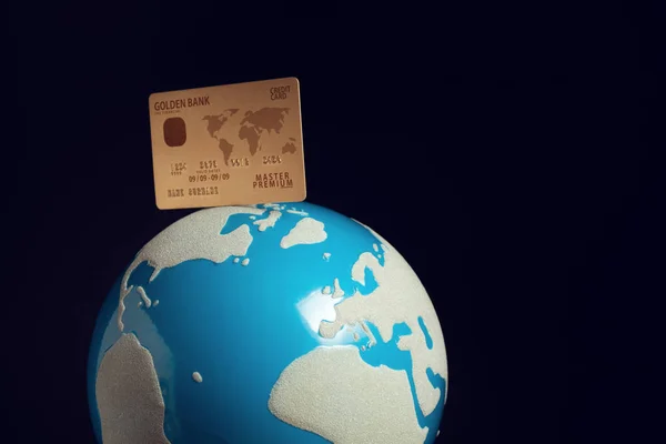 Blue Globe Earth Met Kaart Gouden Premium Creditcard Van Digital — Stockfoto