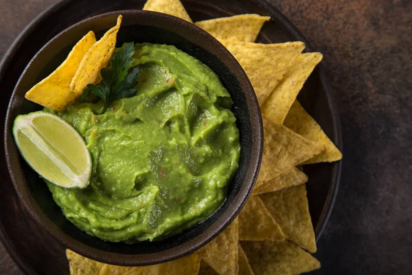 Guacamole Mexikói Avokádó Dip Nachos Felülnézet — Stock Fotó